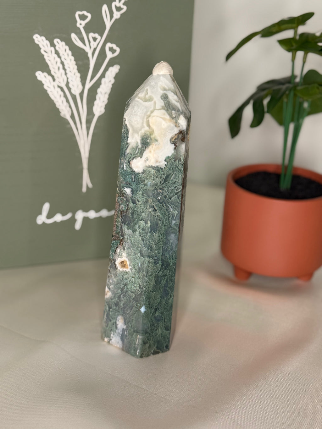 Large moss agate tower