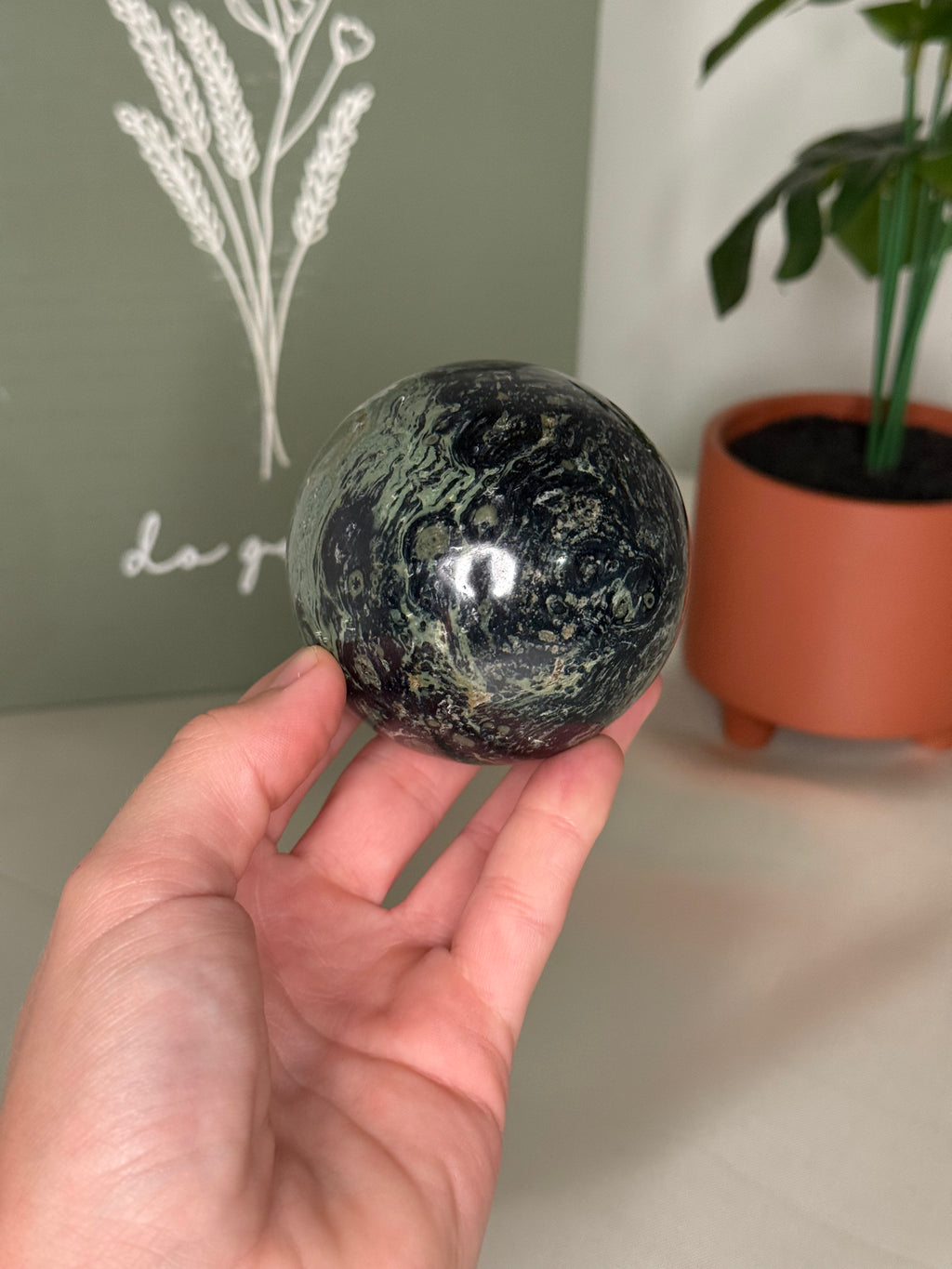 Kambaba jasper sphere