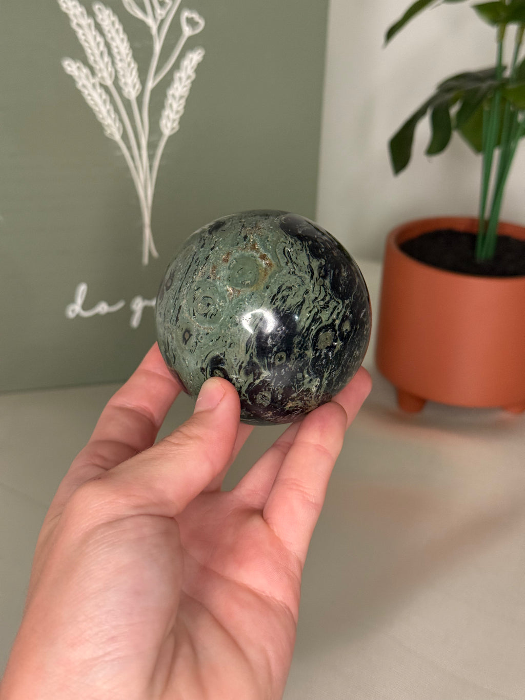 Kambaba jasper sphere