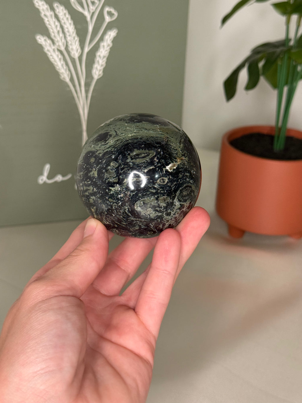 Kambaba jasper sphere