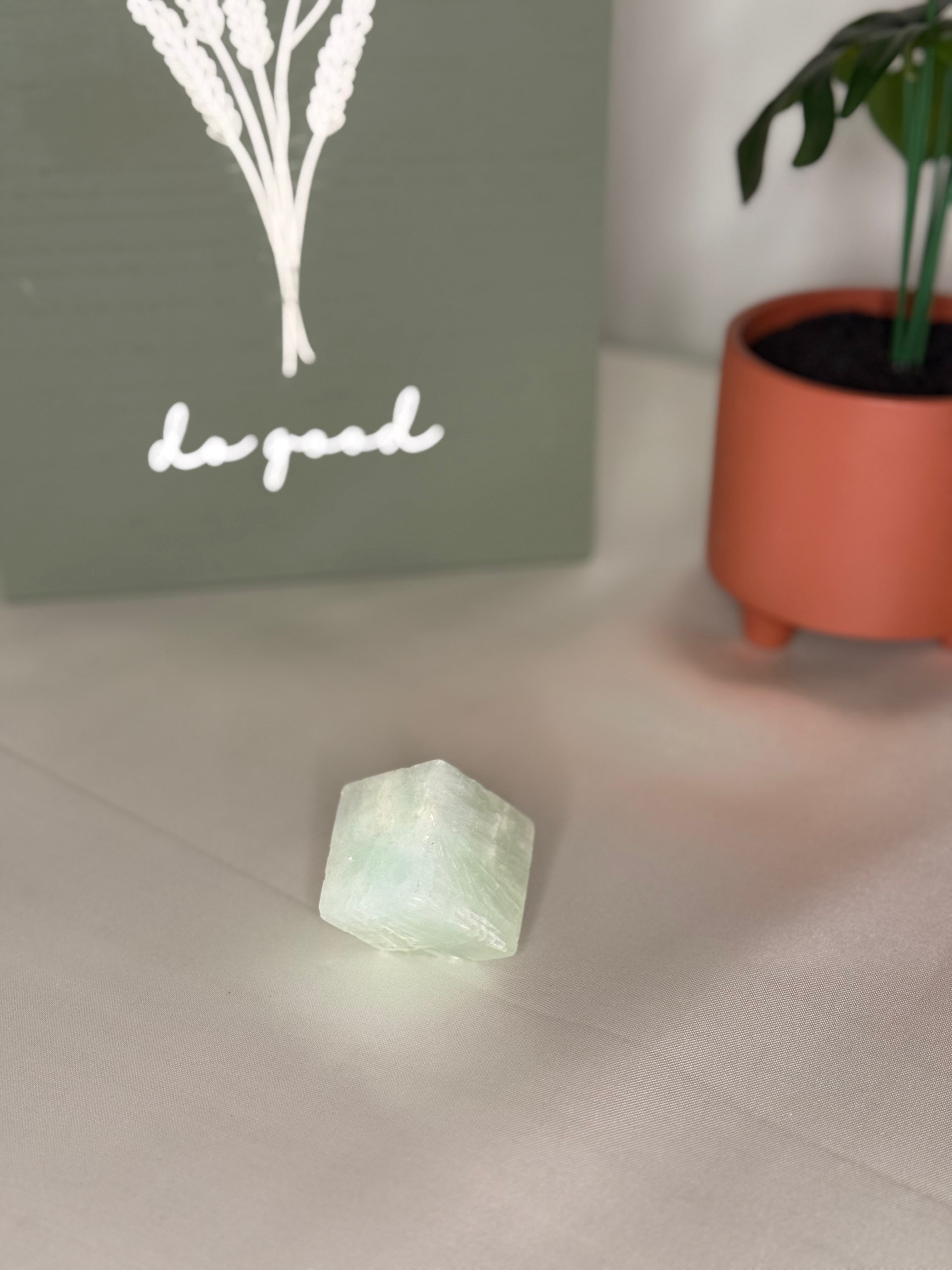 Floating Caribbean calcite cubes