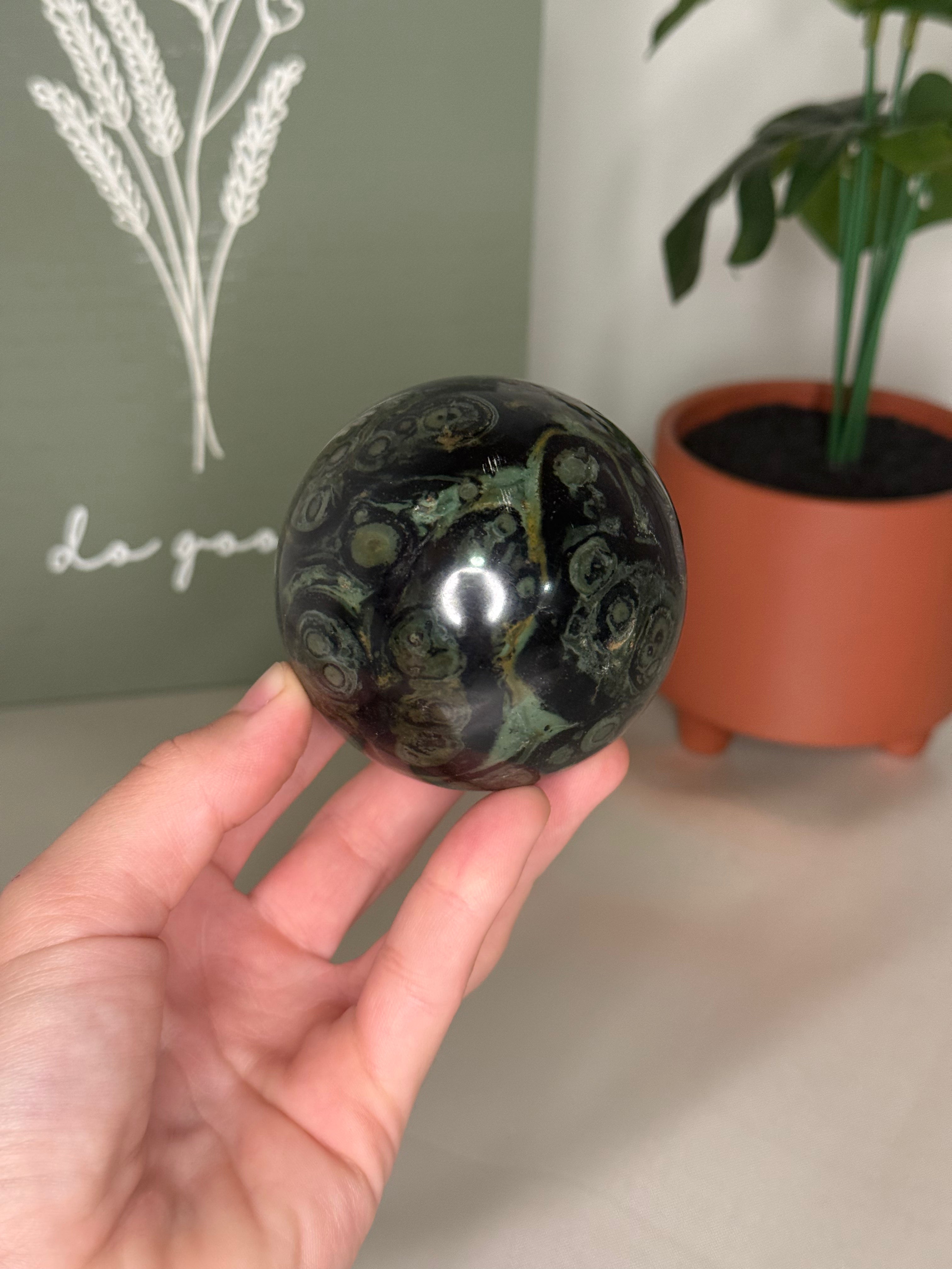 Kambaba jasper sphere