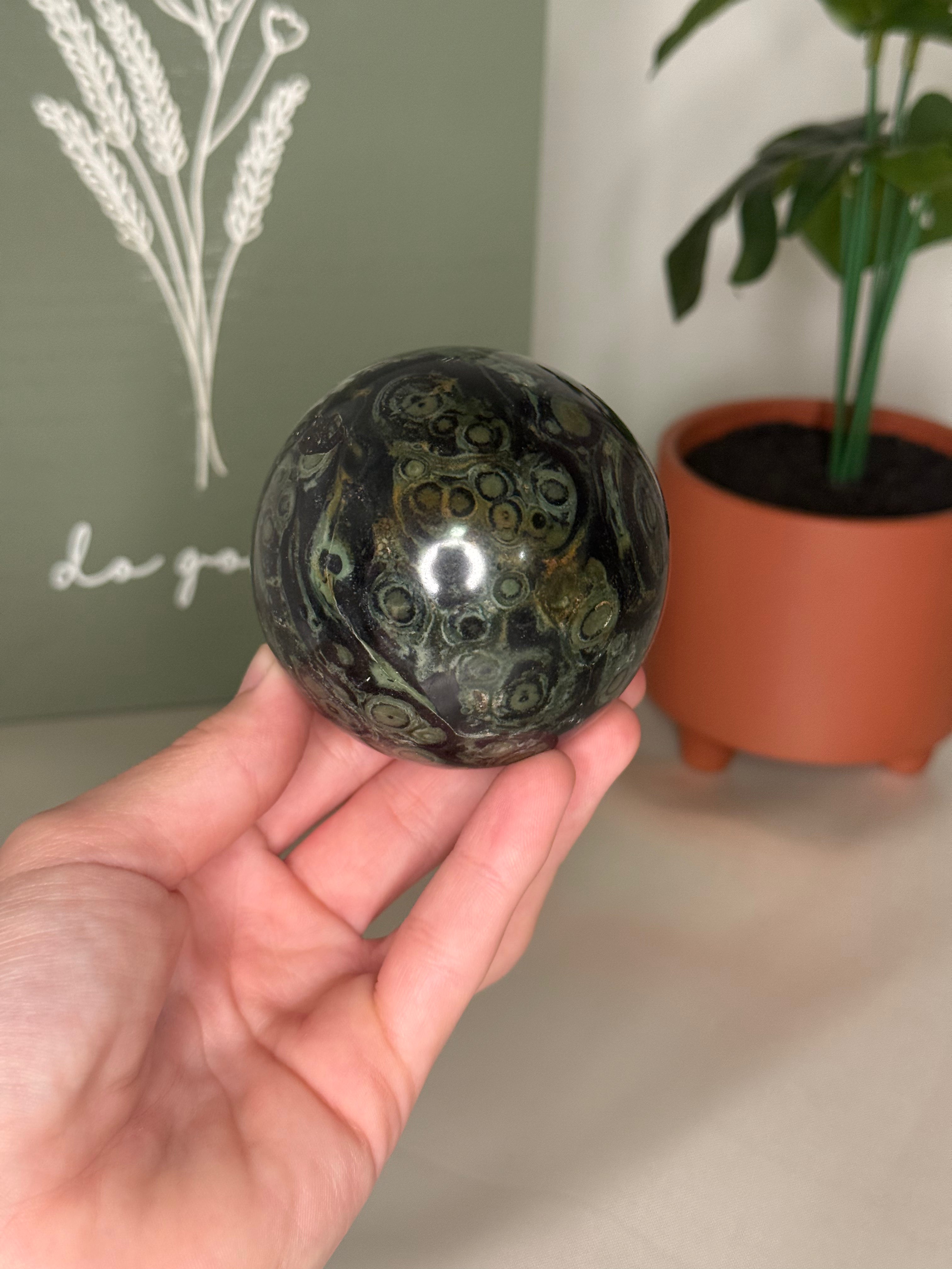 Kambaba jasper sphere