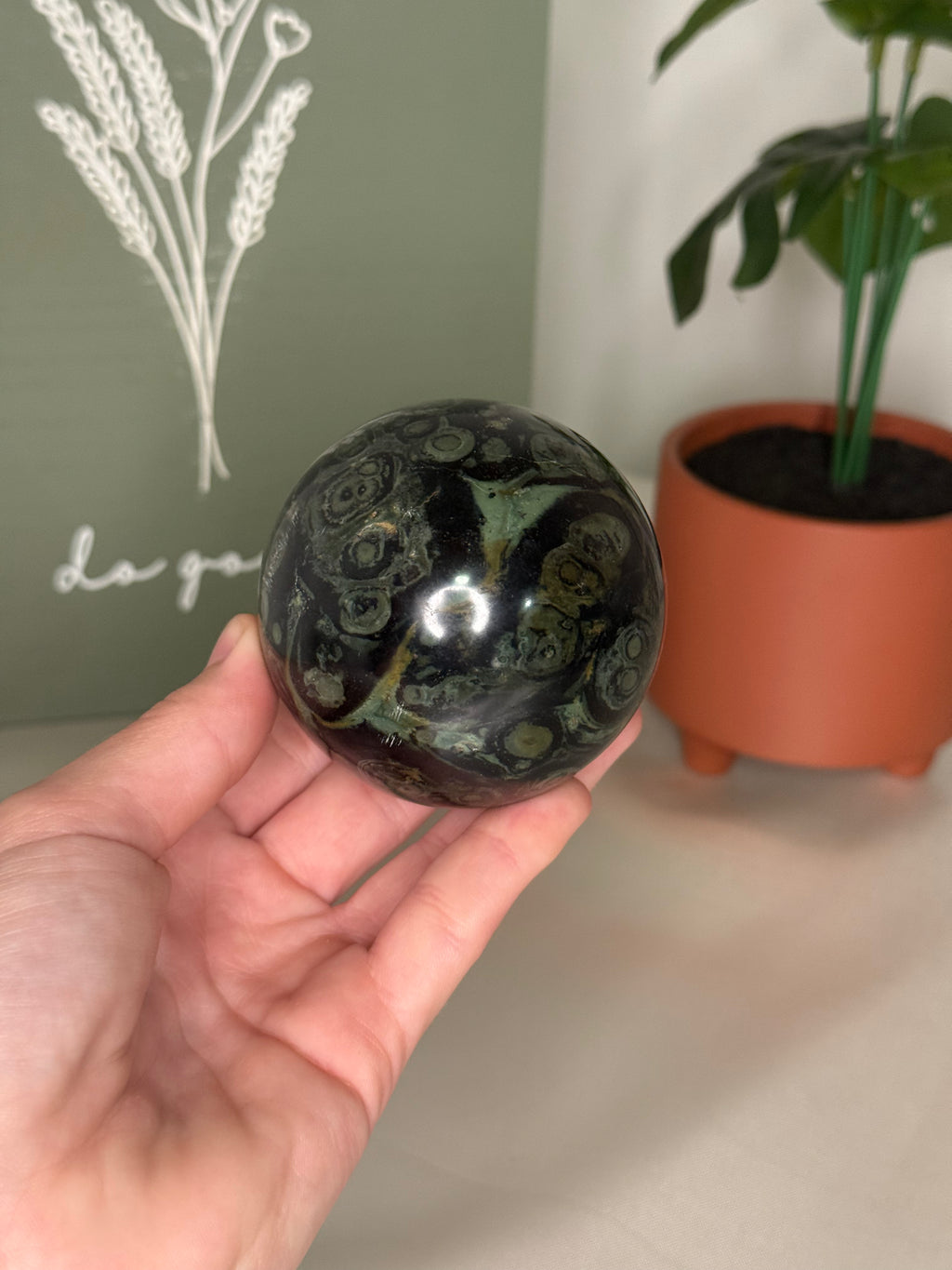 Kambaba jasper sphere
