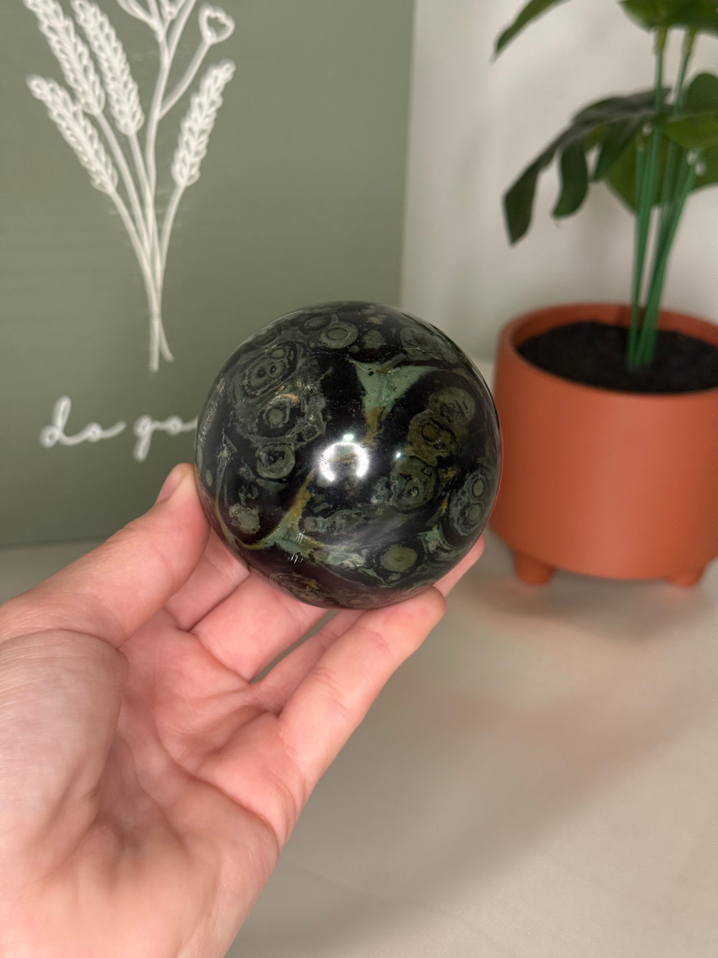 Kambaba jasper sphere