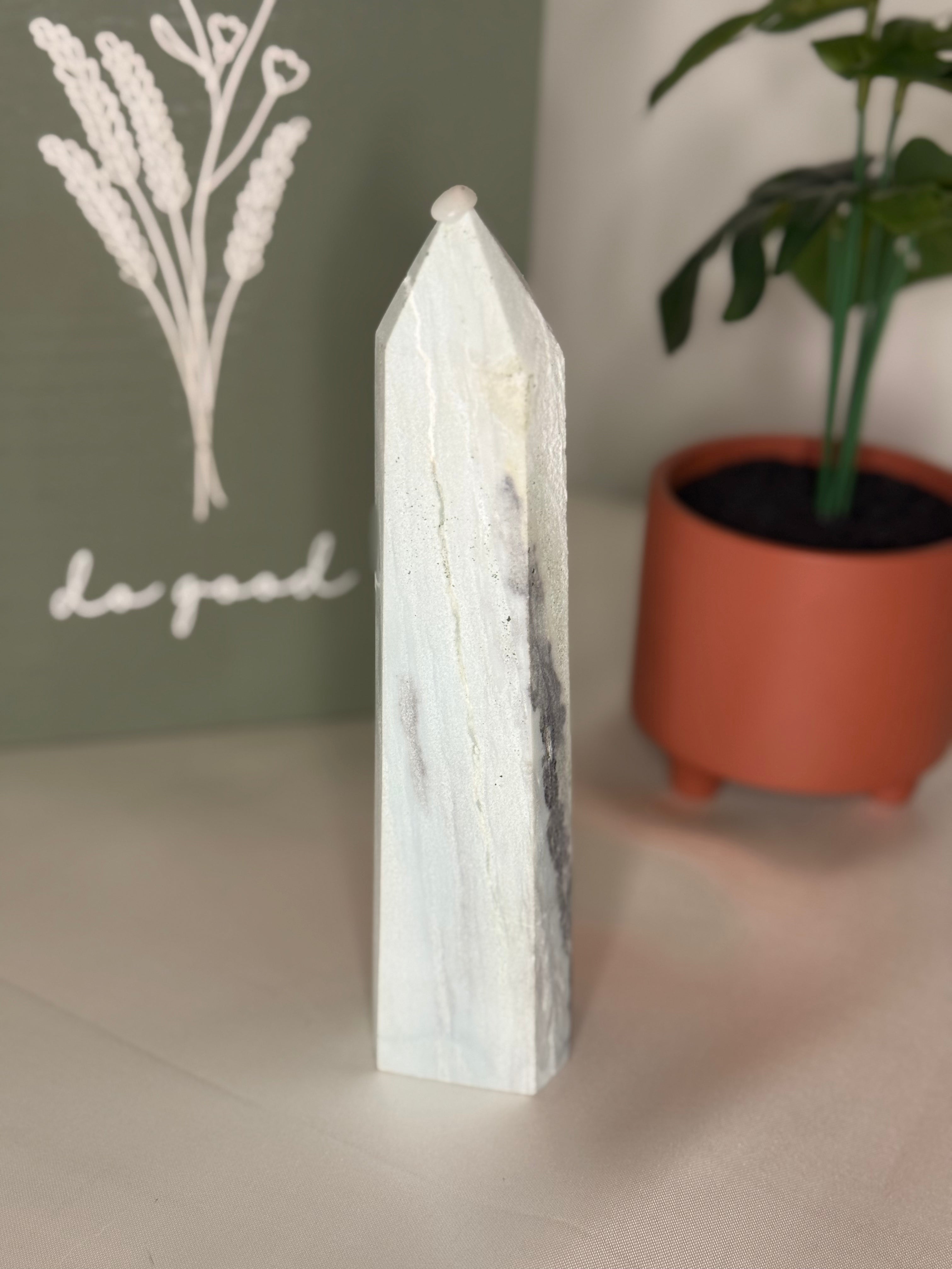 Caribbean calcite tower