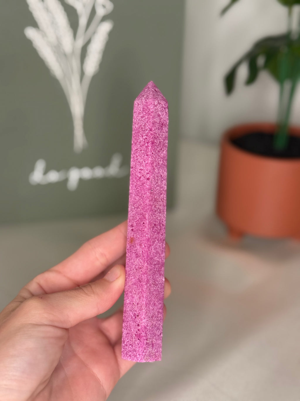 Honeycomb ruby tower (uv reactive)
