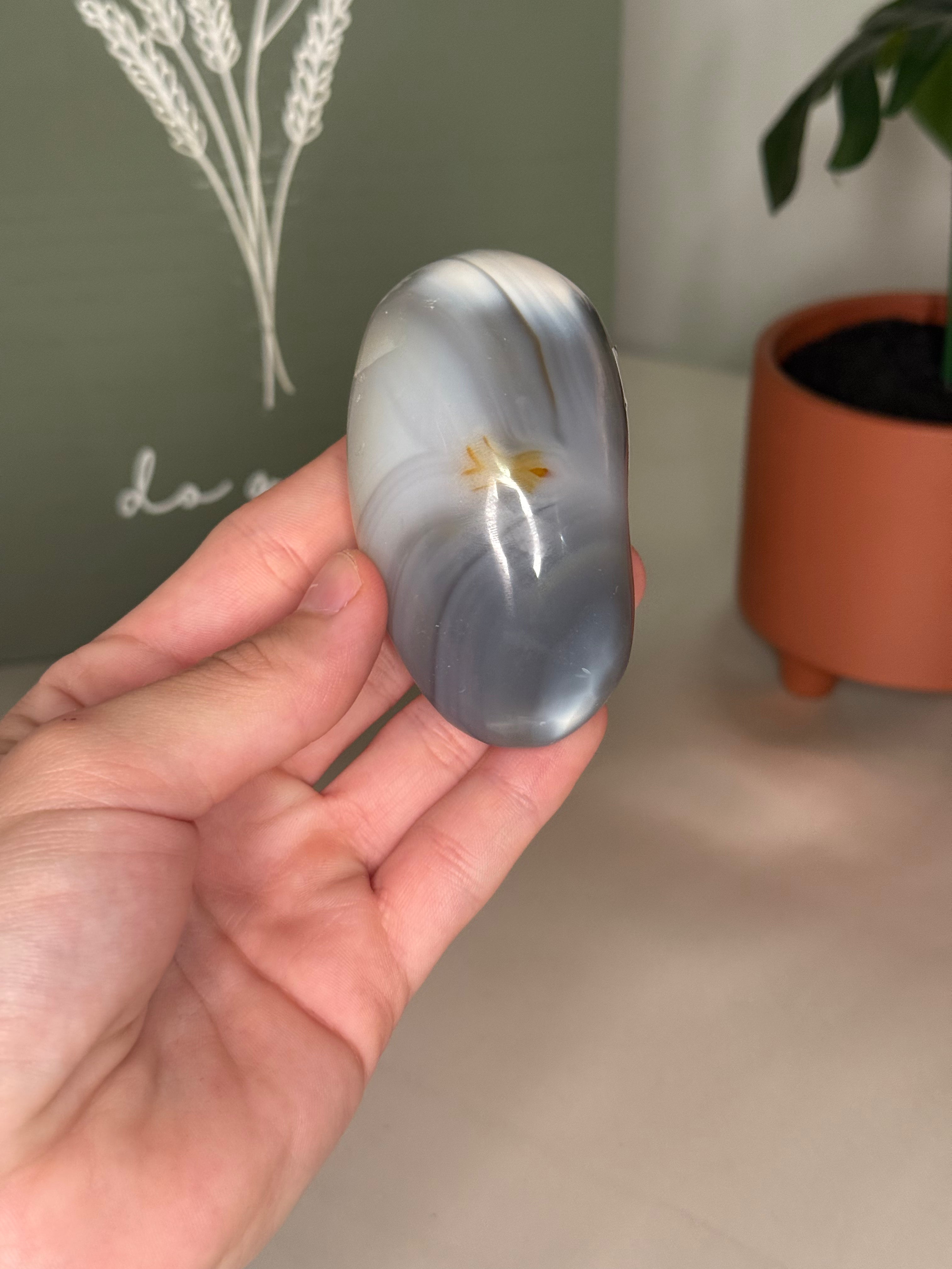 Choose your palm stone!