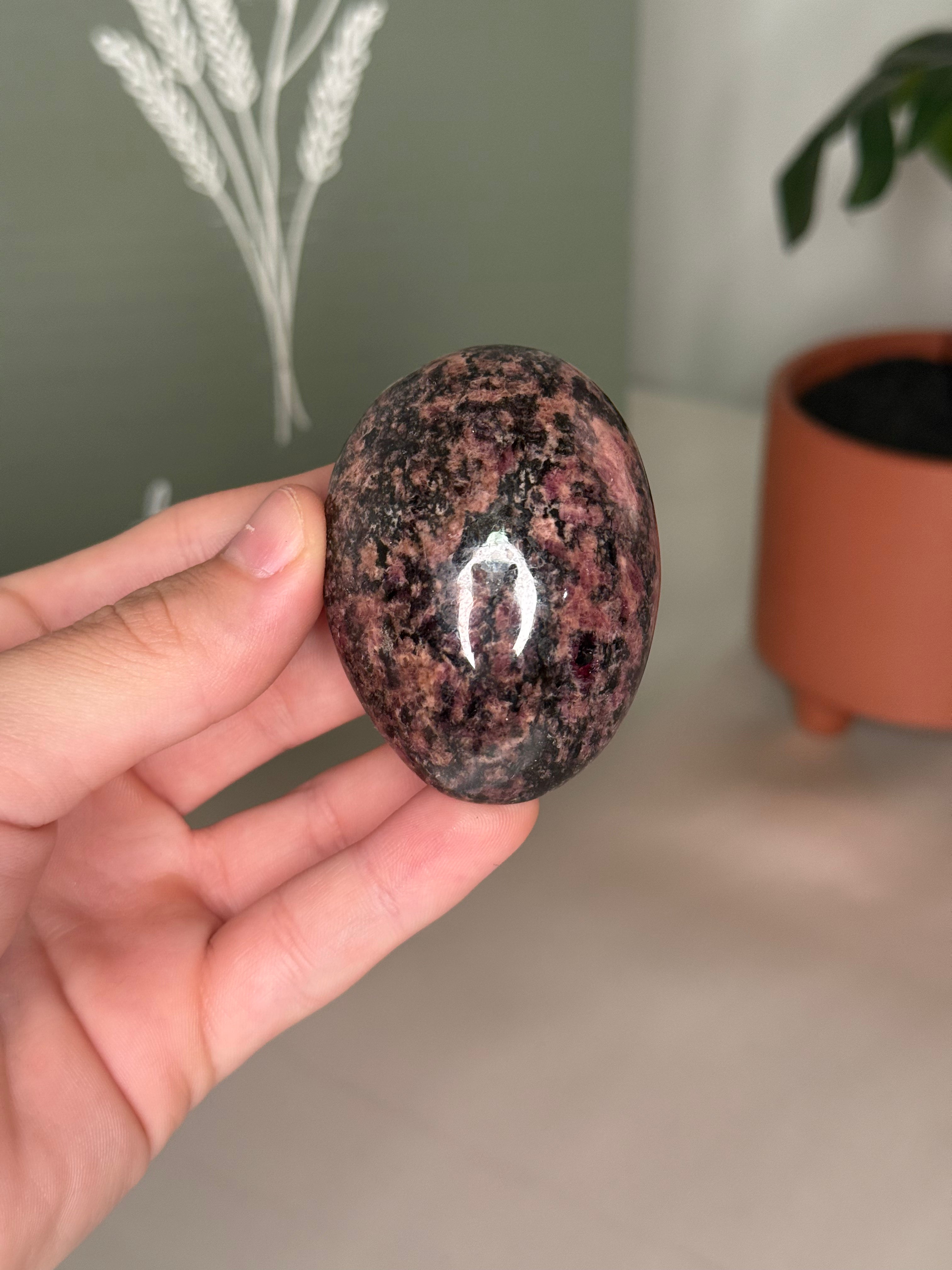 Choose your palm stone!