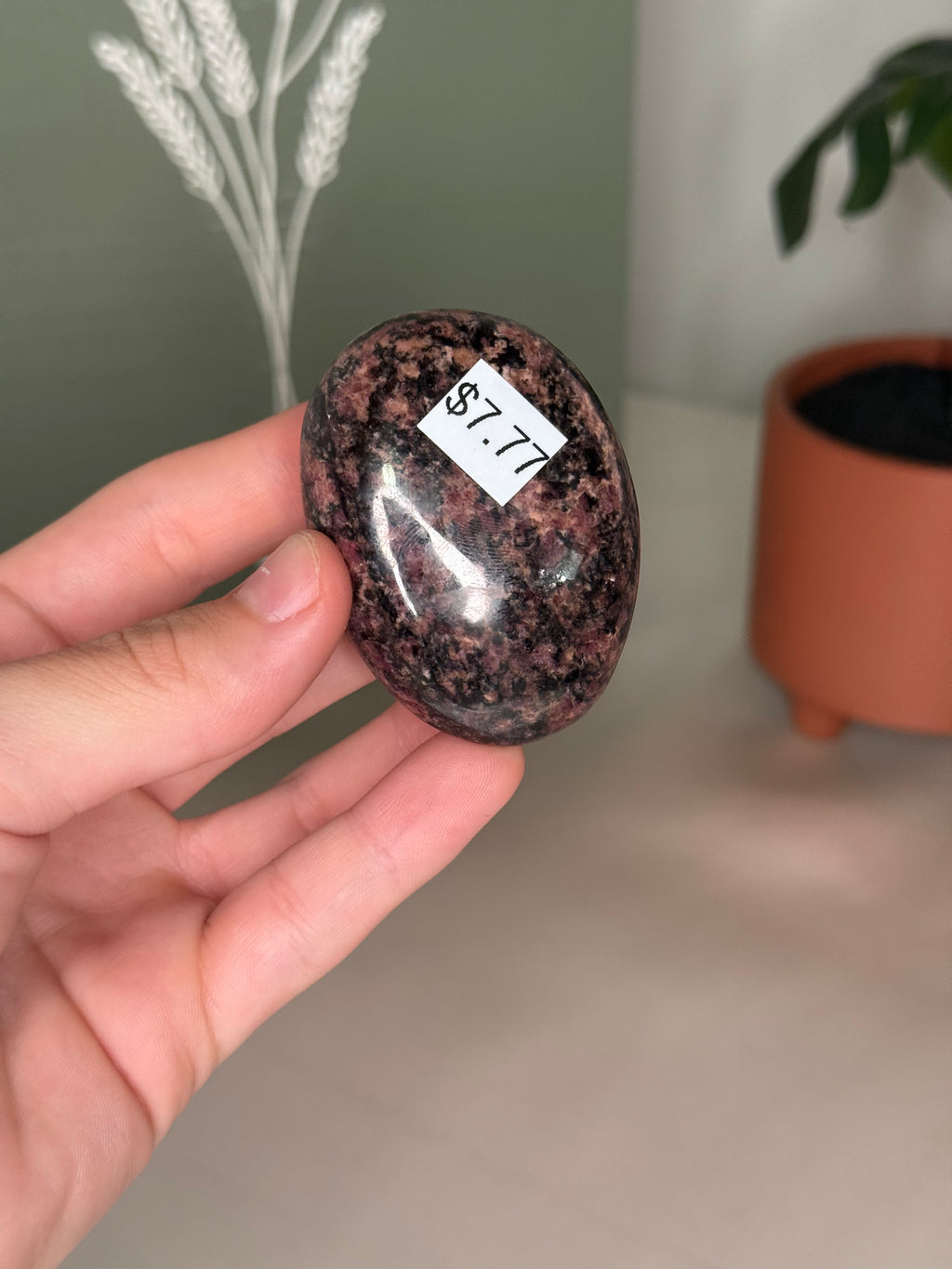 Choose your palm stone!