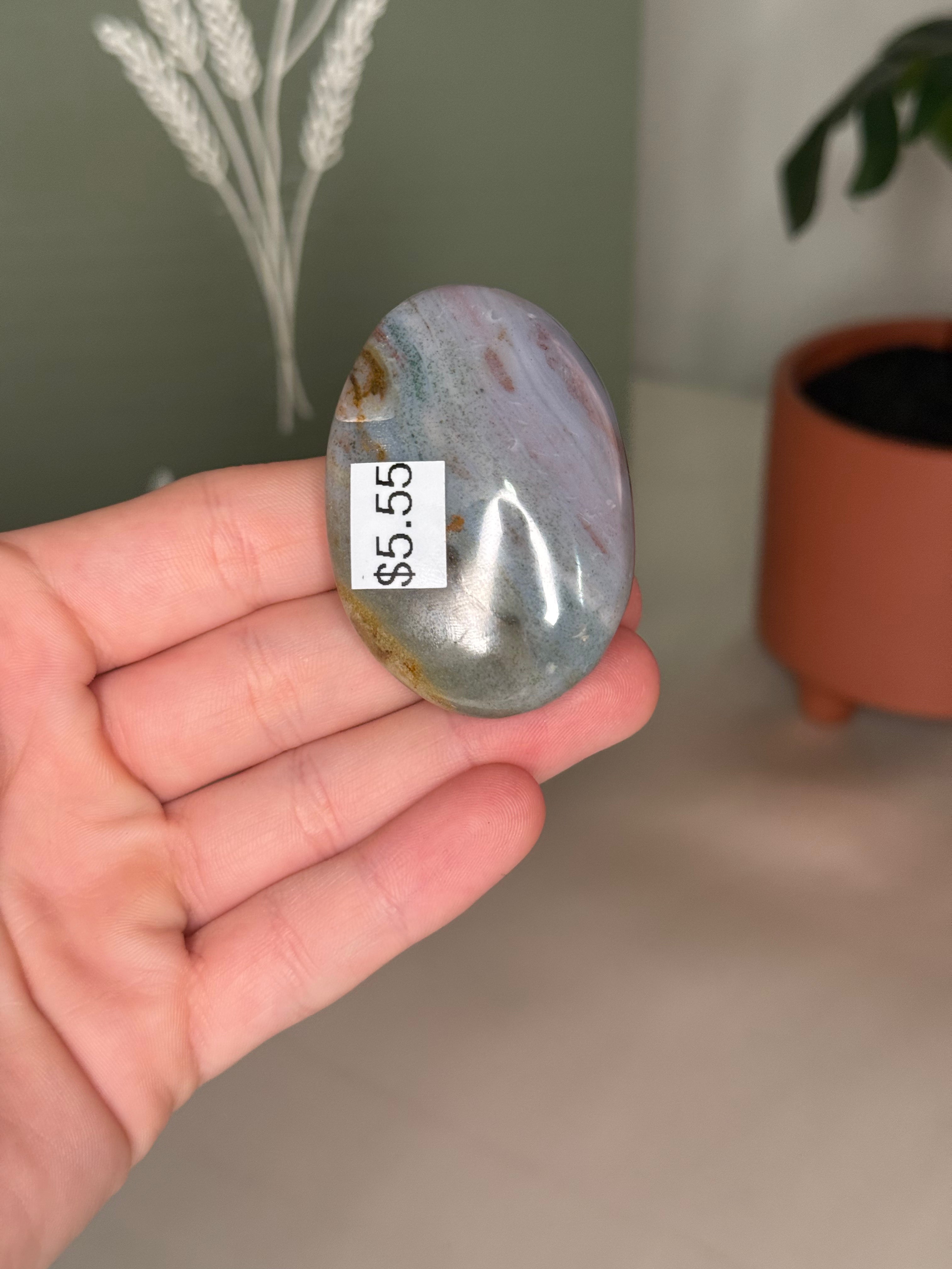 Choose your palm stone!