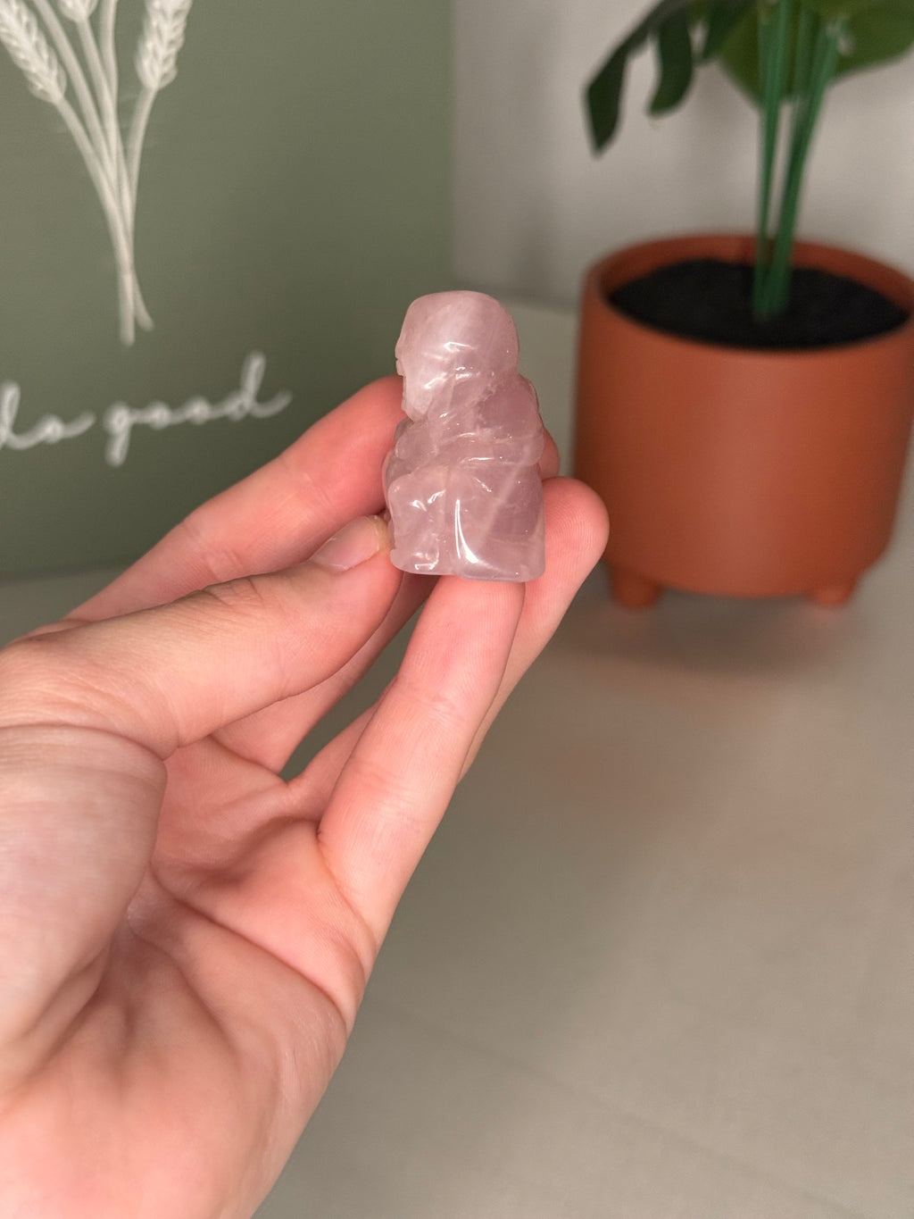Rose quartz buddah