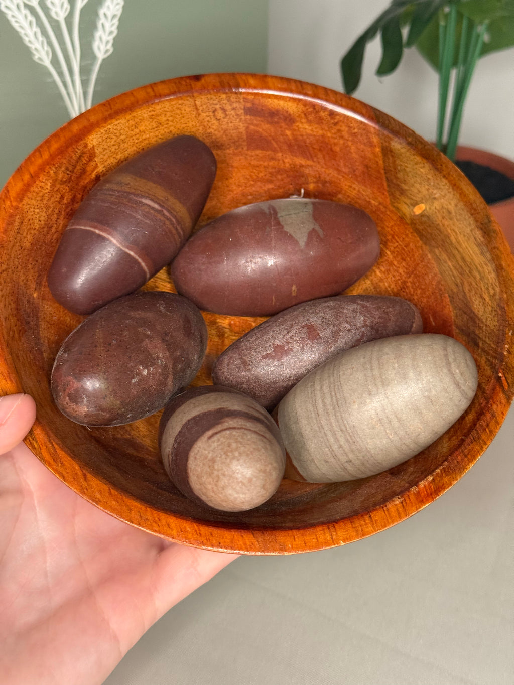 Shiva lingam stones