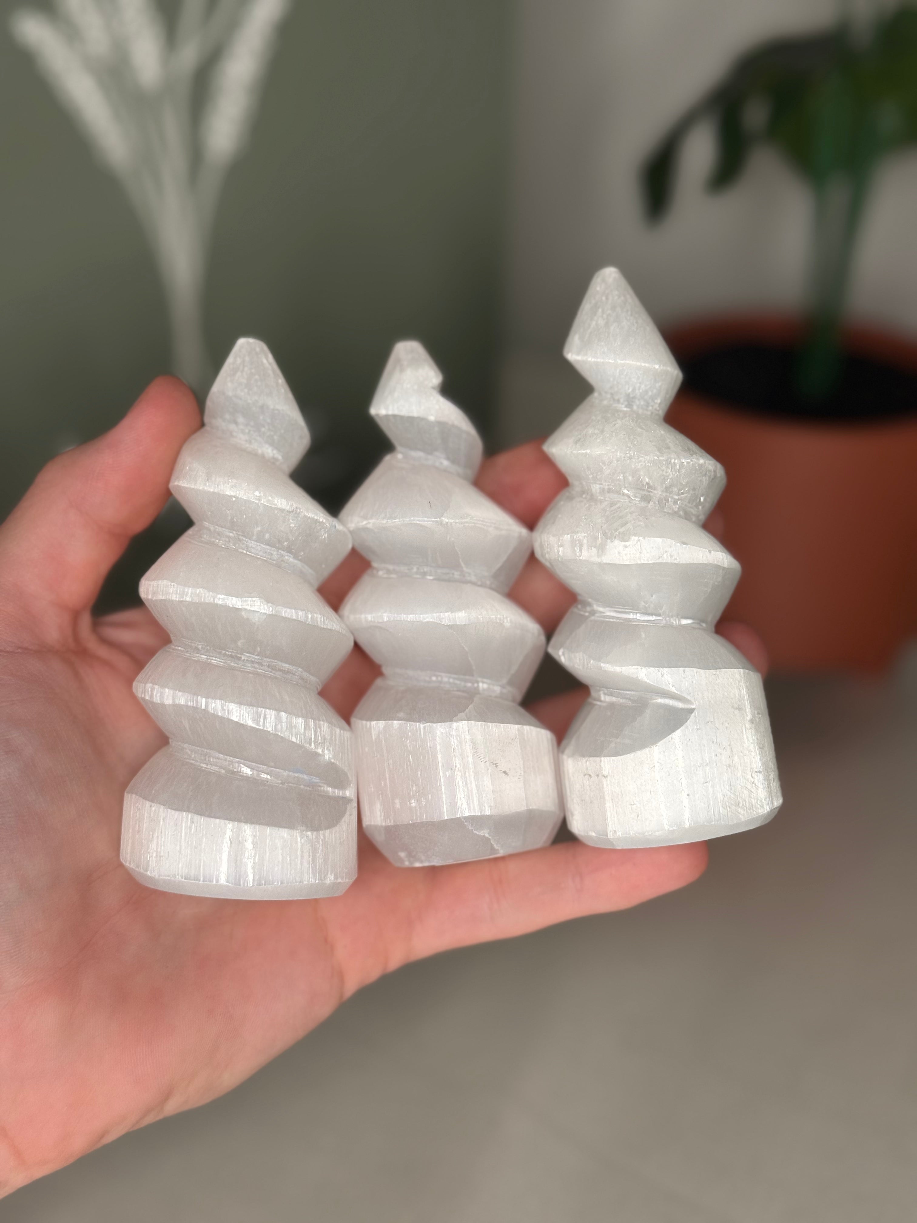 Small spiral selenite towers
