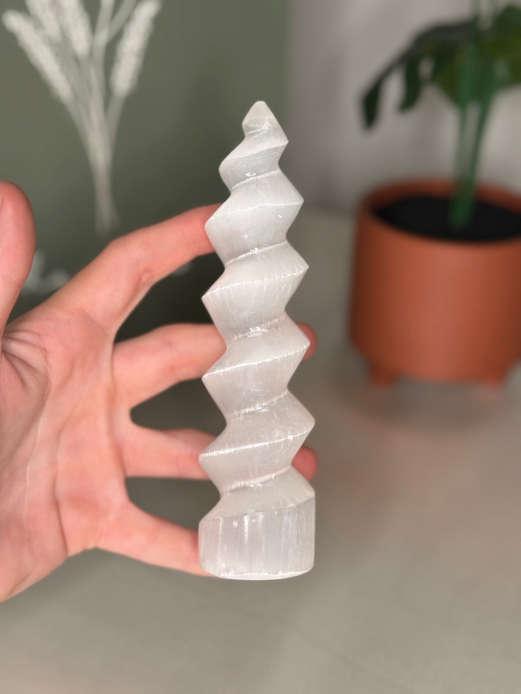 Large spiral selenite towers